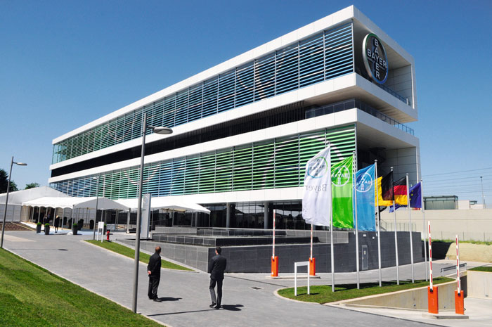 Bayer initiative for sustainable building honored at Rio summit.