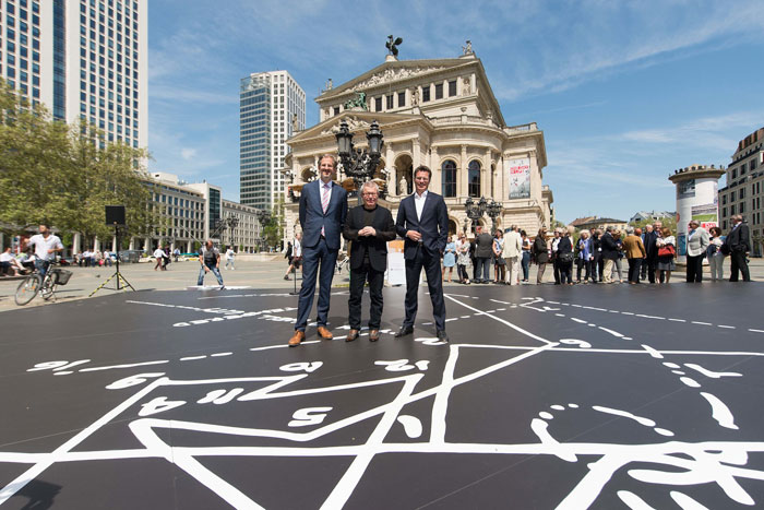 Daniel Libeskind and Cosentino unveil in Frankfurt the “Musical Labyrinth” installation made with Dekton