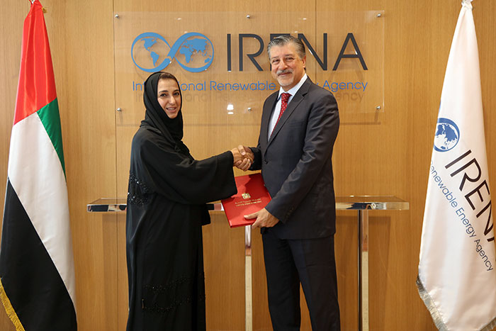 His Excellency Adnan Z. Amin, Director-General of IRENA and Her Excellency Dr Nawal Khalifa Al-Hosani during the presentation ceremony at IRENA’s headquarters in Masdar City, Abu Dhabi.