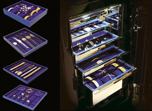 The interior of Balve safes come in range of different material and configurations.