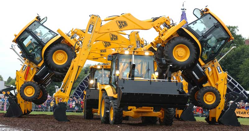 JCB’s world famous Dancing Diggers are set to wow the crowds at the Big 5 PMV.