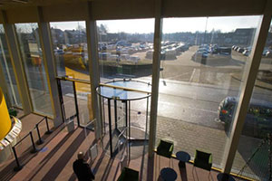 Belgium’s Arta’a Arts Center Installs All-Glass Revolving Door to Achieve Safety with High Design