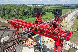 Customized Lifting Solution Accelerates Rail Bridge Rehabilitation Project