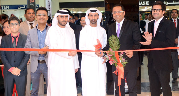Azhar Sajan, Anis Sajan (Managing Director, Danube Group), Ghanim Al Qazmi, H.E. Mohammad Saif Al Khyeli{Director, Abu Dhabi Chamber of Commerce and Industry (Al Ain Branch)}, Rizwan Sajan (Founder & Chairman, Danube Group) Adel Sajan (Director, Danube Buildmart).