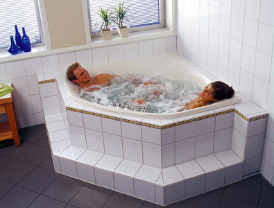 Hurricane Spa Bath 2150 Corner