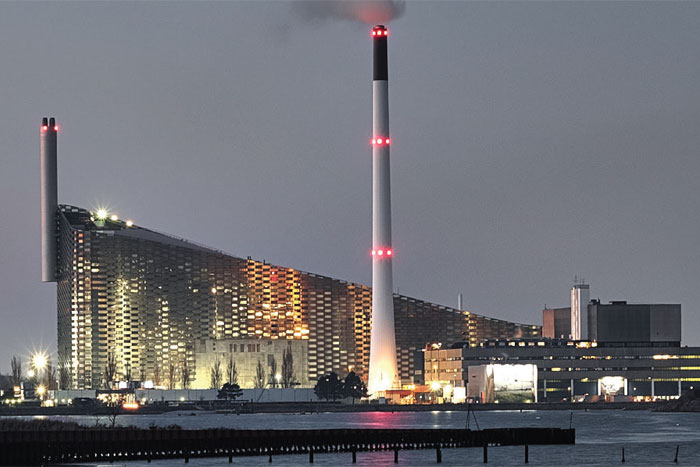 Shedding light on a new type of project: Amager Resource Center Project Report