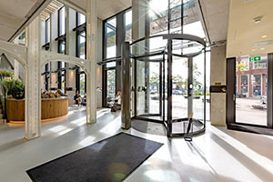 The QO Hotel Installs Boon Edam Revolving Door to Achieve LEED Platinum Certification